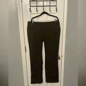 Women’s Under Armor Pants Capri Convertible Pants Dark Brown Great Condition